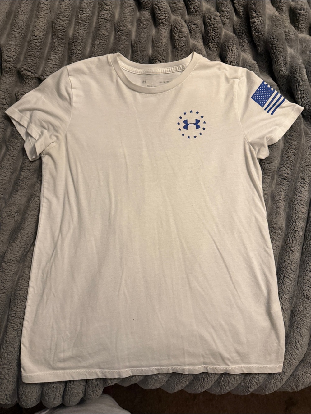 Under Armour White T-Shirt with Blue Logo and Flag Sleeve